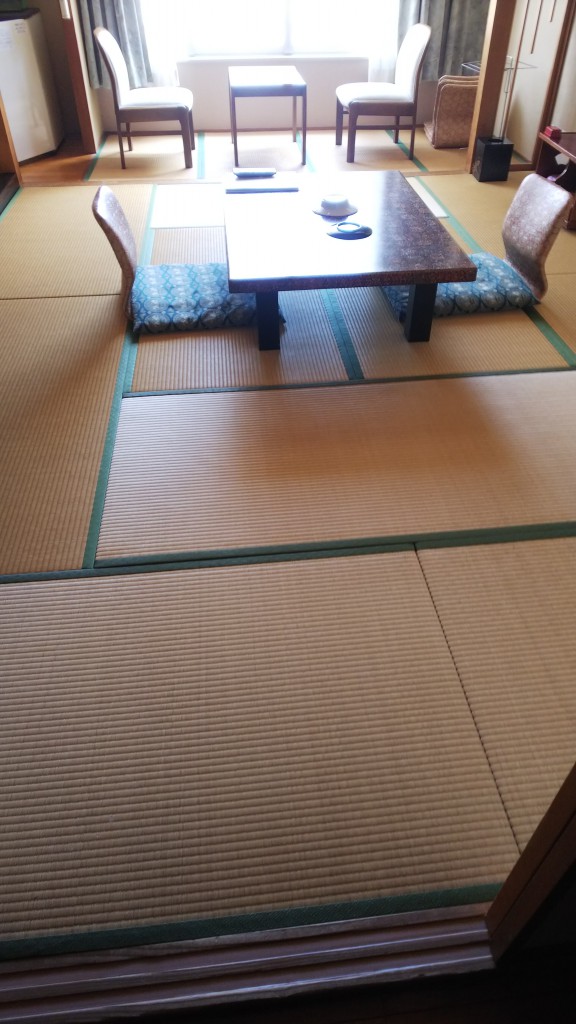 十和田湖畔ホテル十和田荘様の、今年の畳入替工事全て完了しました。